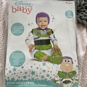 12-18 month Buzz light year costume.